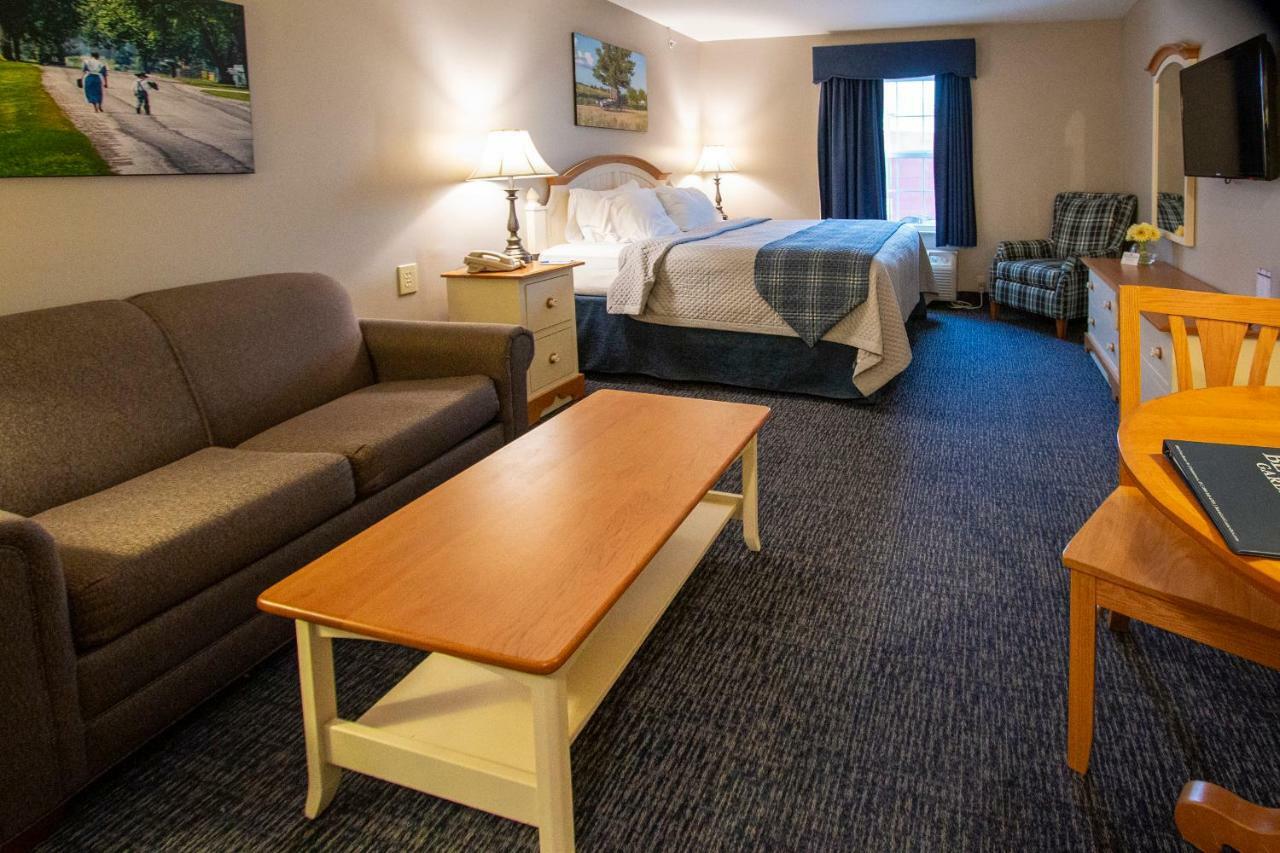 Deluxe King Room,698220612:JPEG
